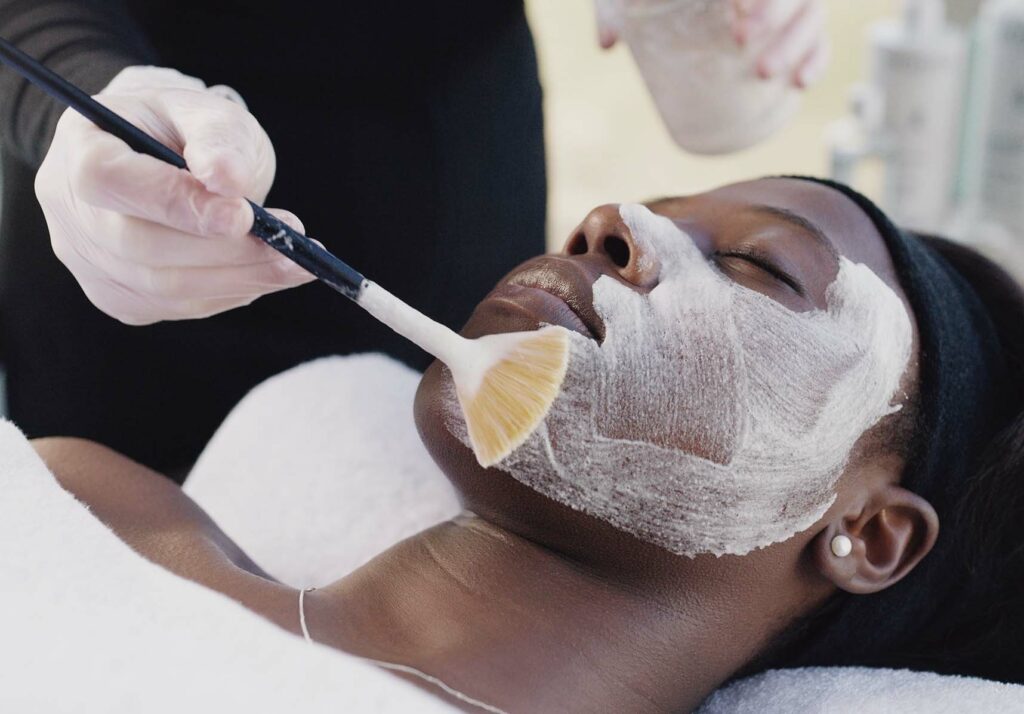 Peeling des peaux mates et foncées | Paris | Dr Scemama