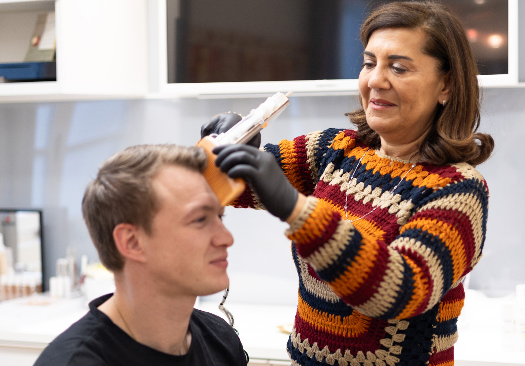 Perte de cheveux : traitement de l'alopécie, mésothérapie | Médecine esthétique à Paris 12