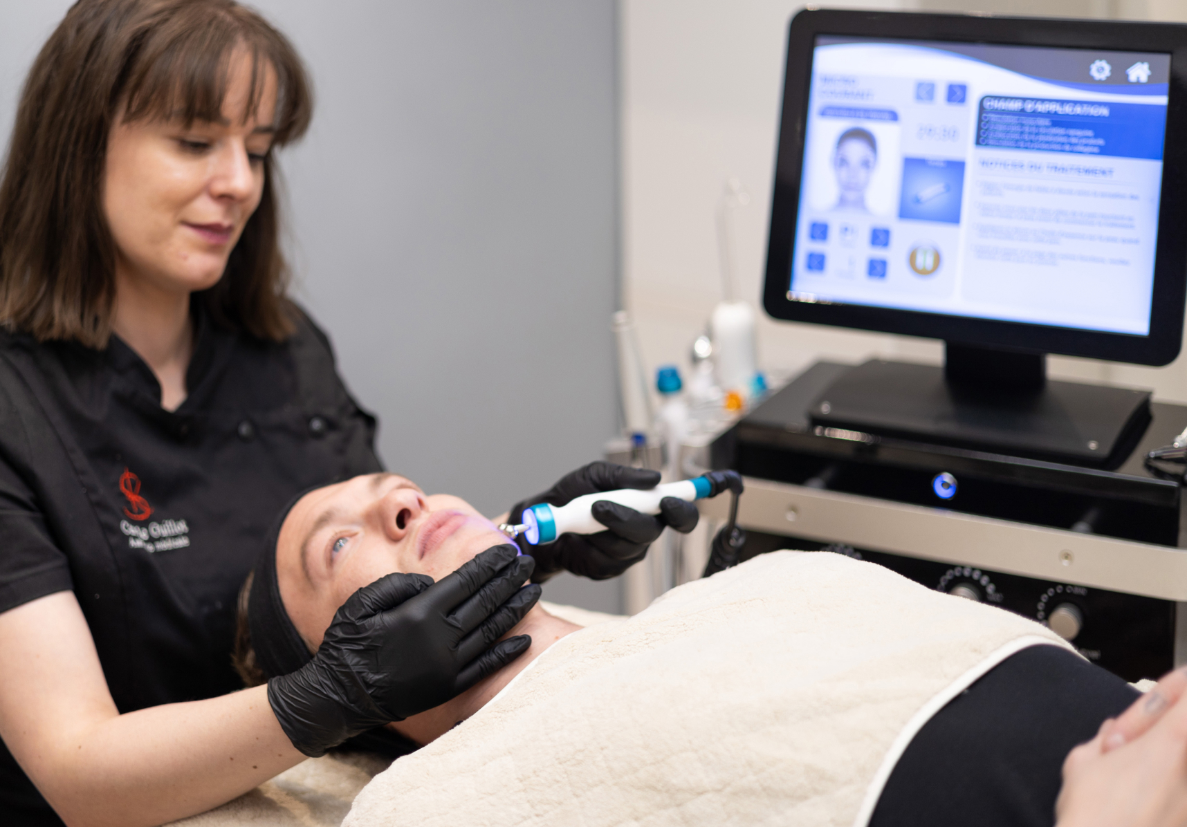 Améliorer la qualité de la peau du visage | Dr Kathleen Scemama | Paris 12