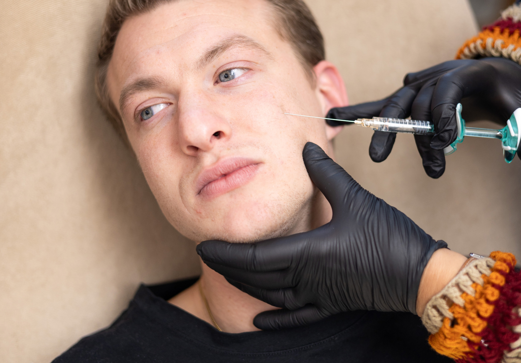 Vallée des larmes : injections d'acide hyaluronique | Paris | Dr Kathleen Scemama